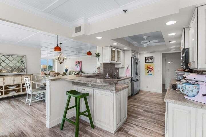 901 E Camino Real 5d Property Photo 8