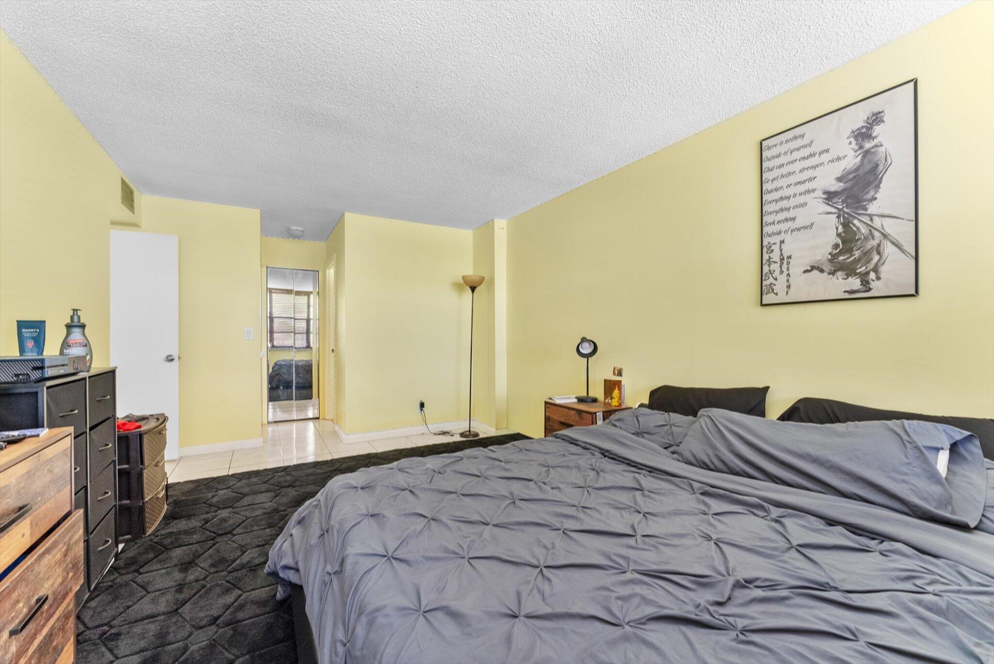 2751 Taft Street 403 Property Photo 11