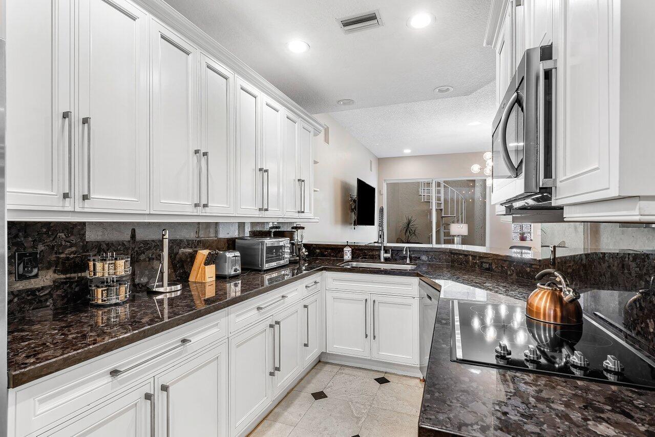 4517 S Ocean Boulevard Property Photo 19