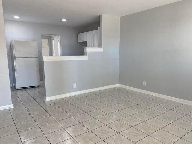 520 52nd Street Property Photo 5