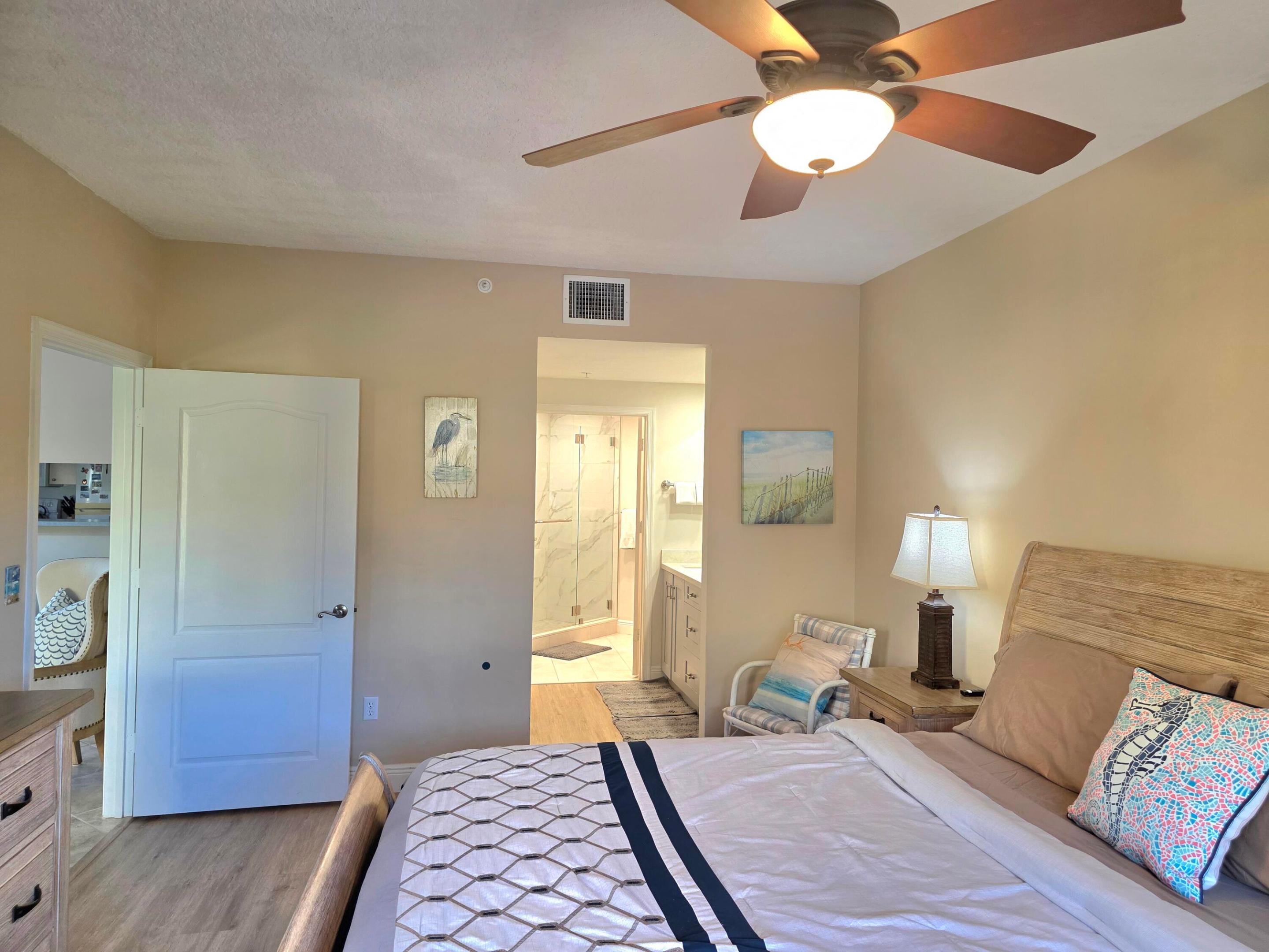 300 Uno Lago Drive 305 Property Photo 16