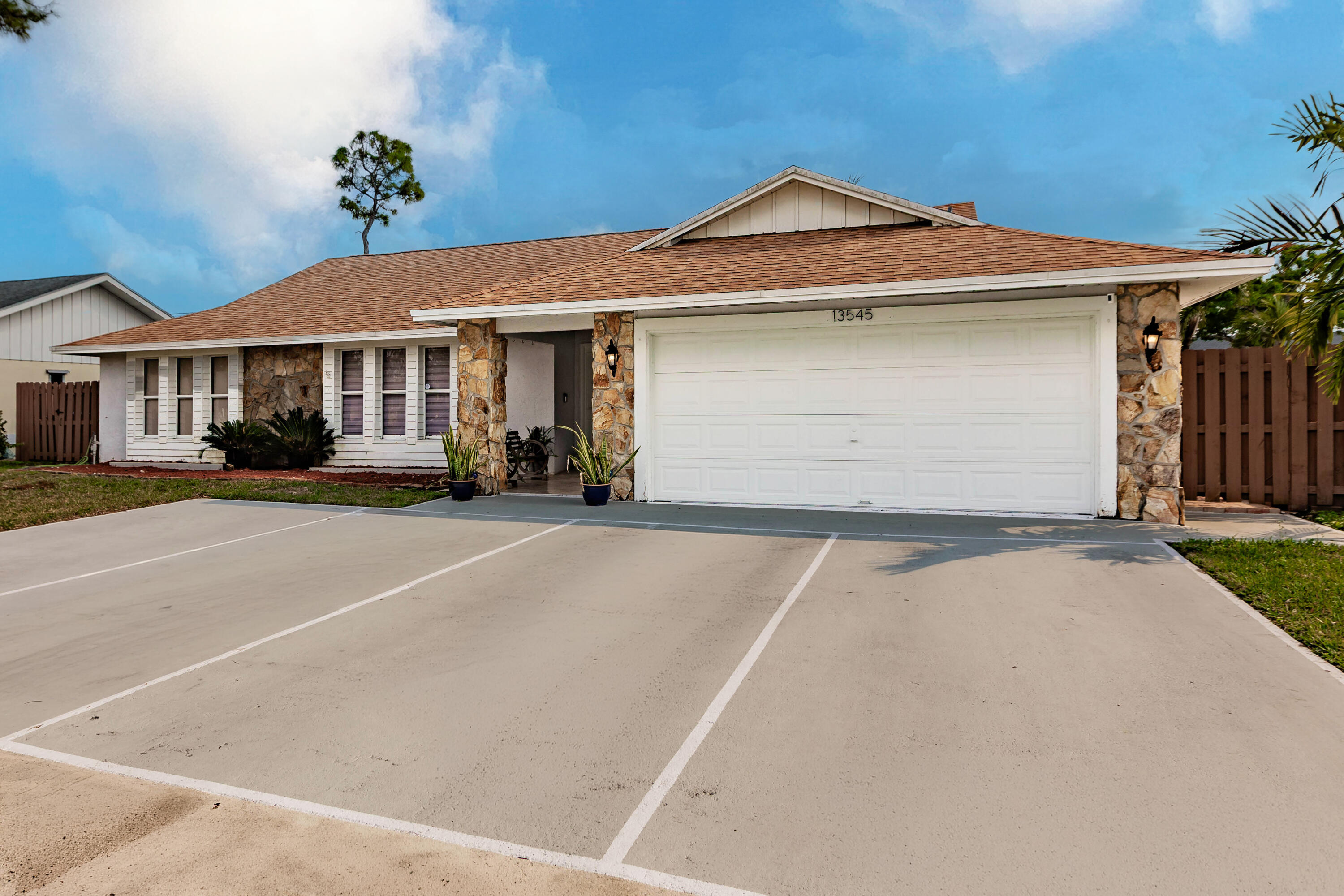 13545 Exotica Lane Property Photo 1