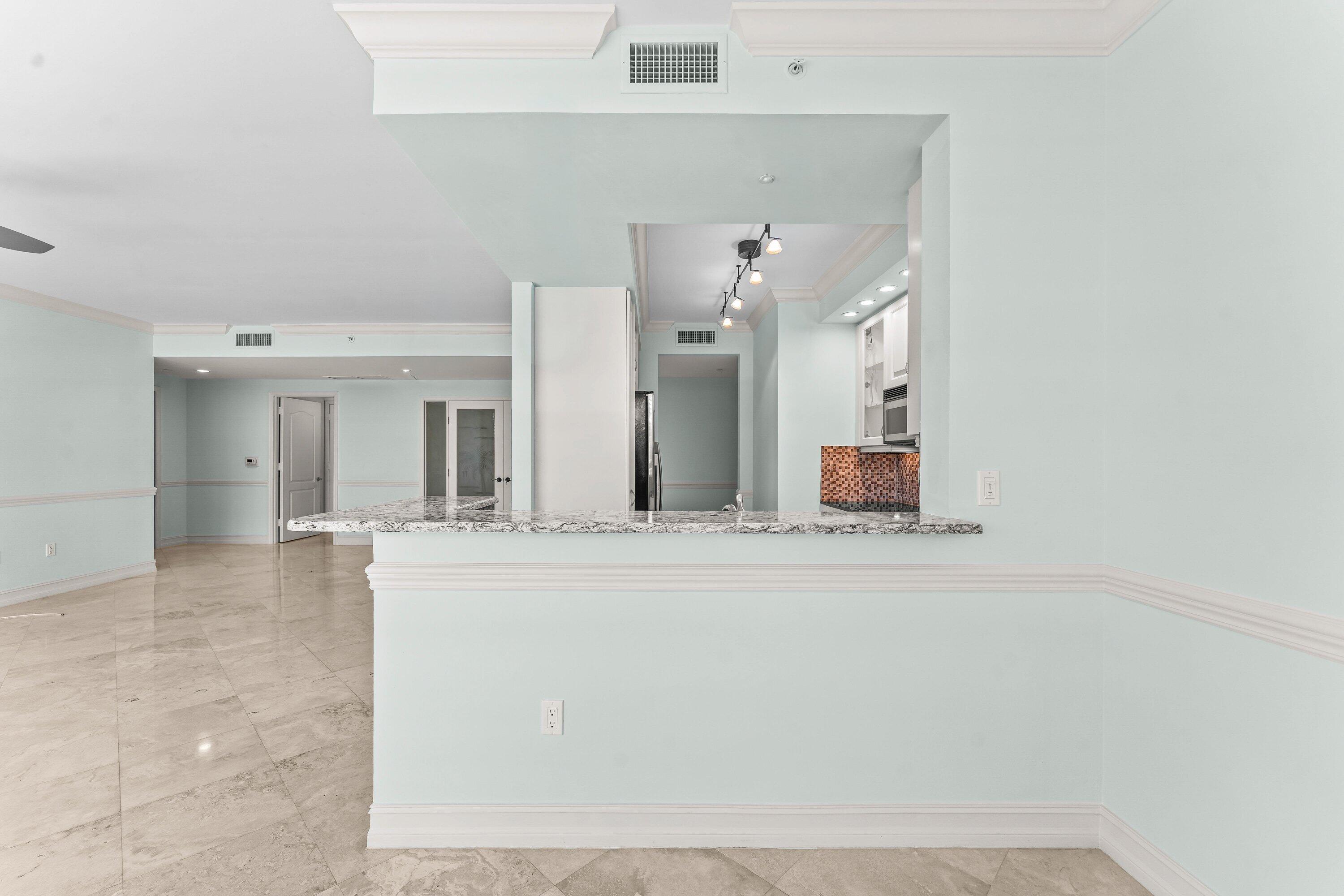 550 Se Mizner Boulevard B501 Property Photo 8