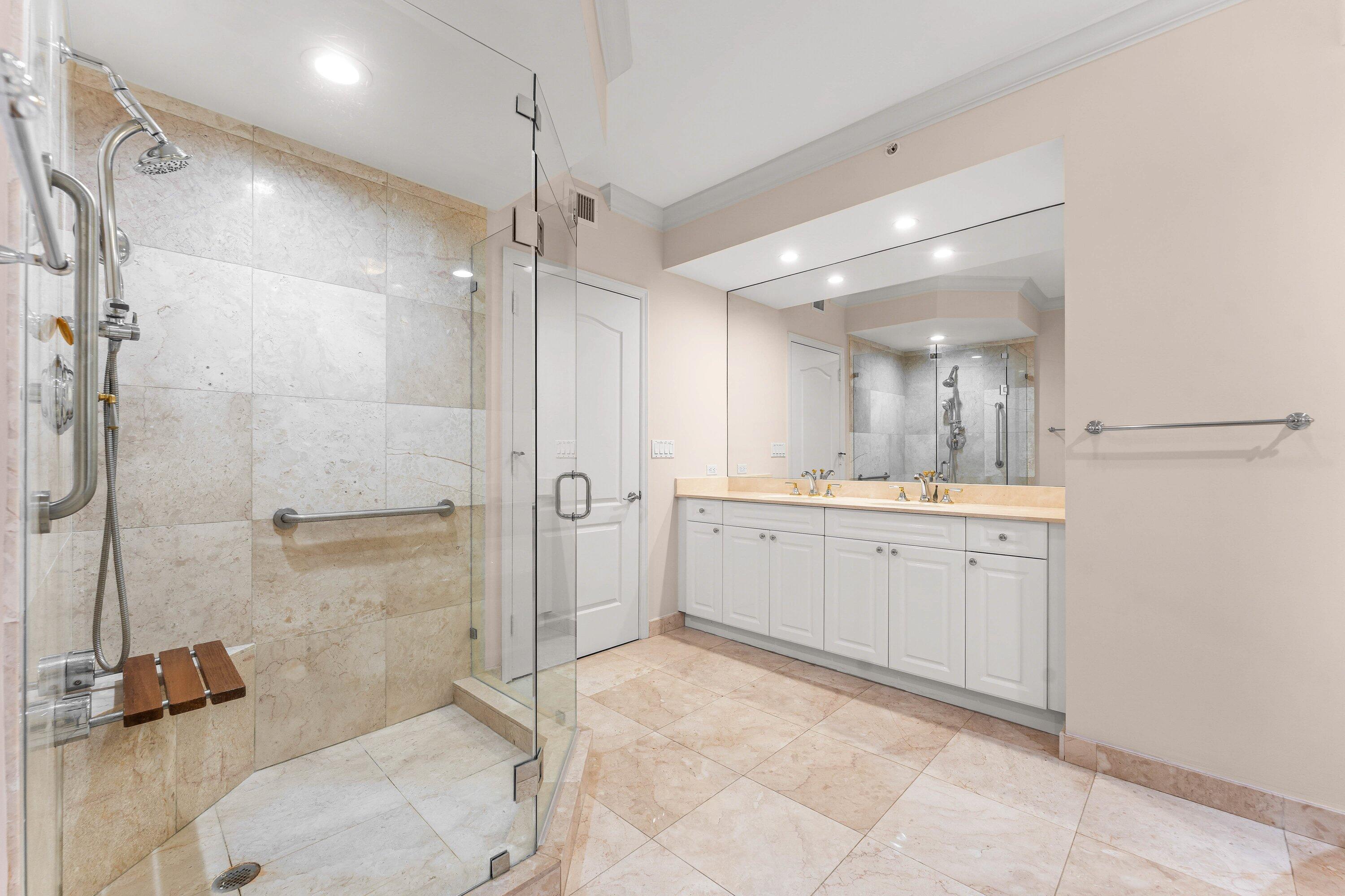 550 Se Mizner Boulevard B501 Property Photo 16