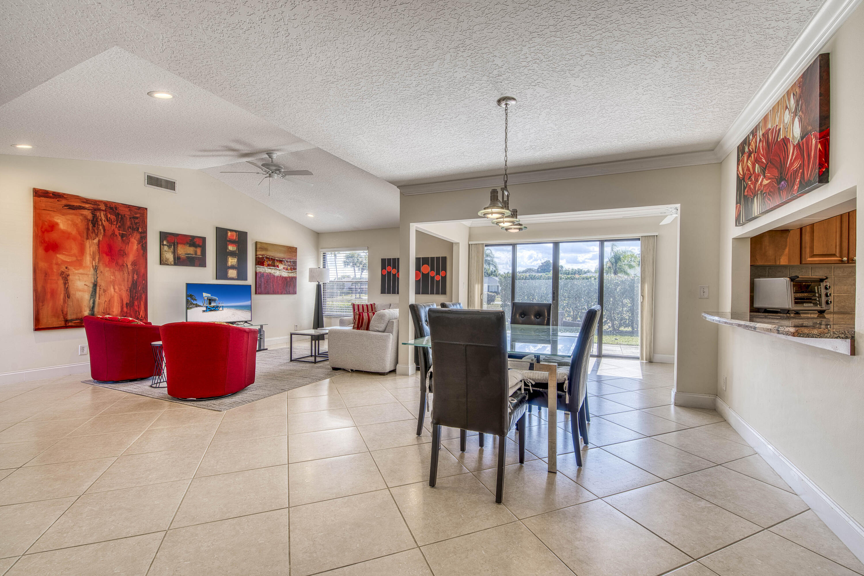 6242 Brandon Street Property Photo 4