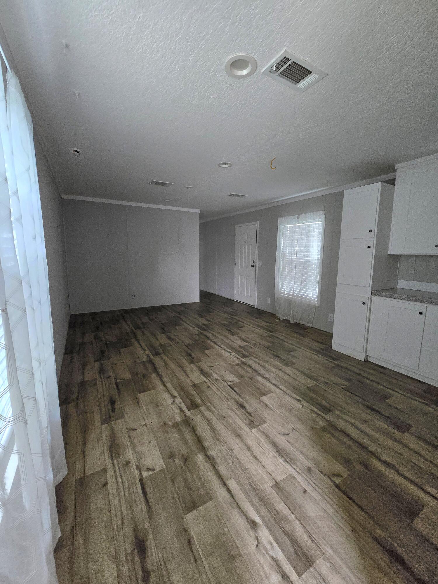 4649 Nw 30th Street Property Photo 9