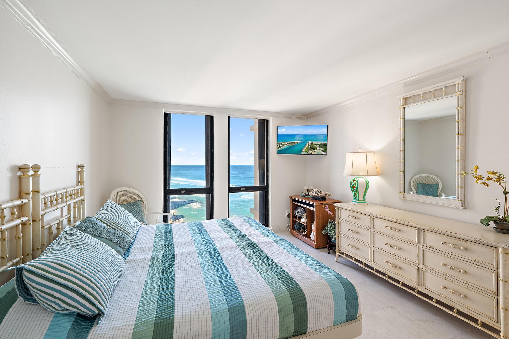 5380 N Ocean Drive 19e Property Photo 15