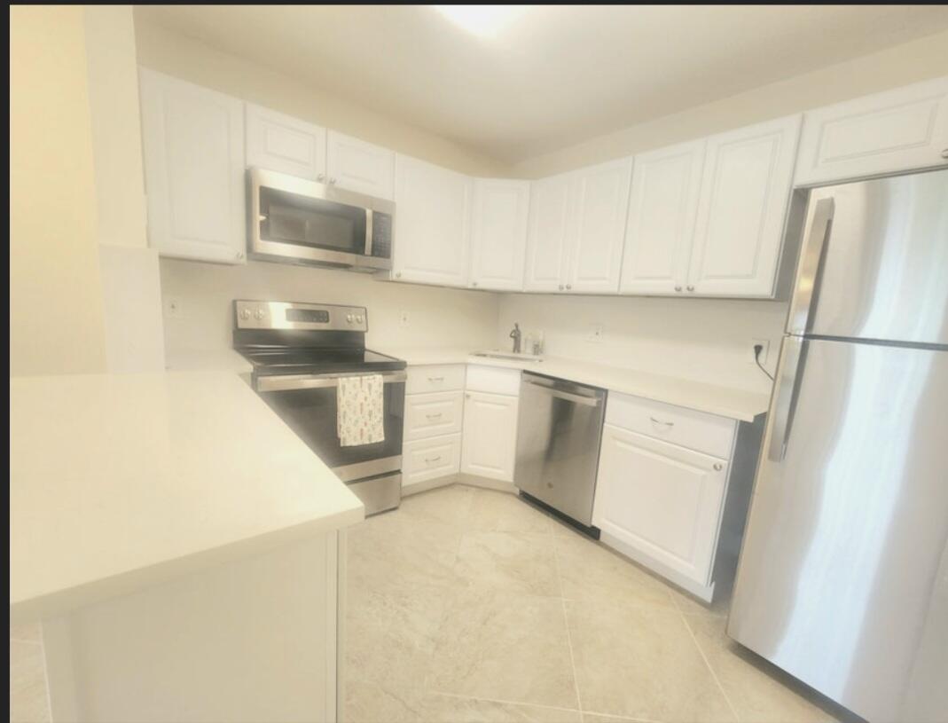209 Pine Hov Circle B-2 Property Photo 6
