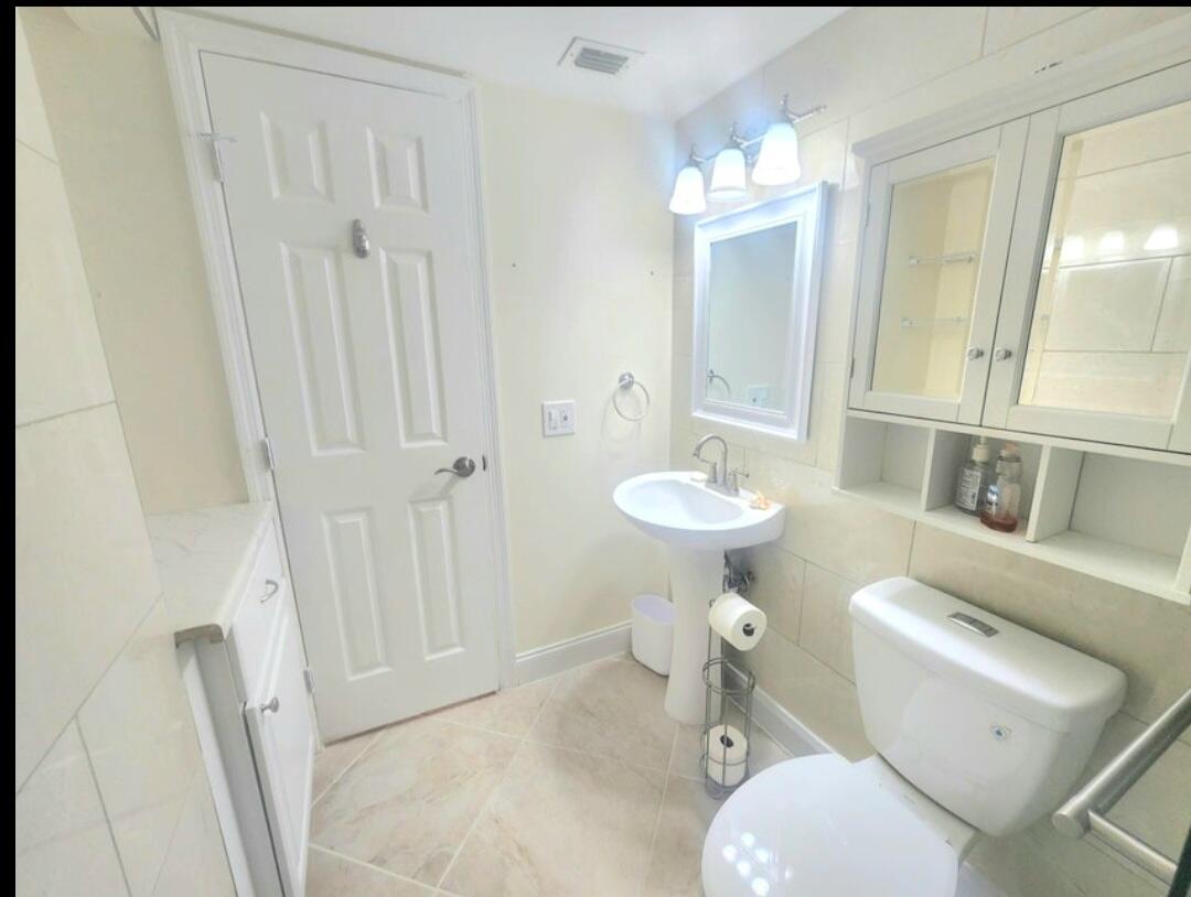 209 Pine Hov Circle B-2 Property Photo 18