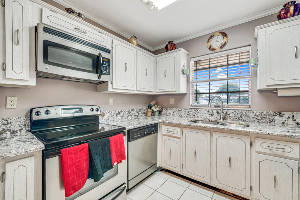 5030 Lakefront Boulevard D Property Photo 11