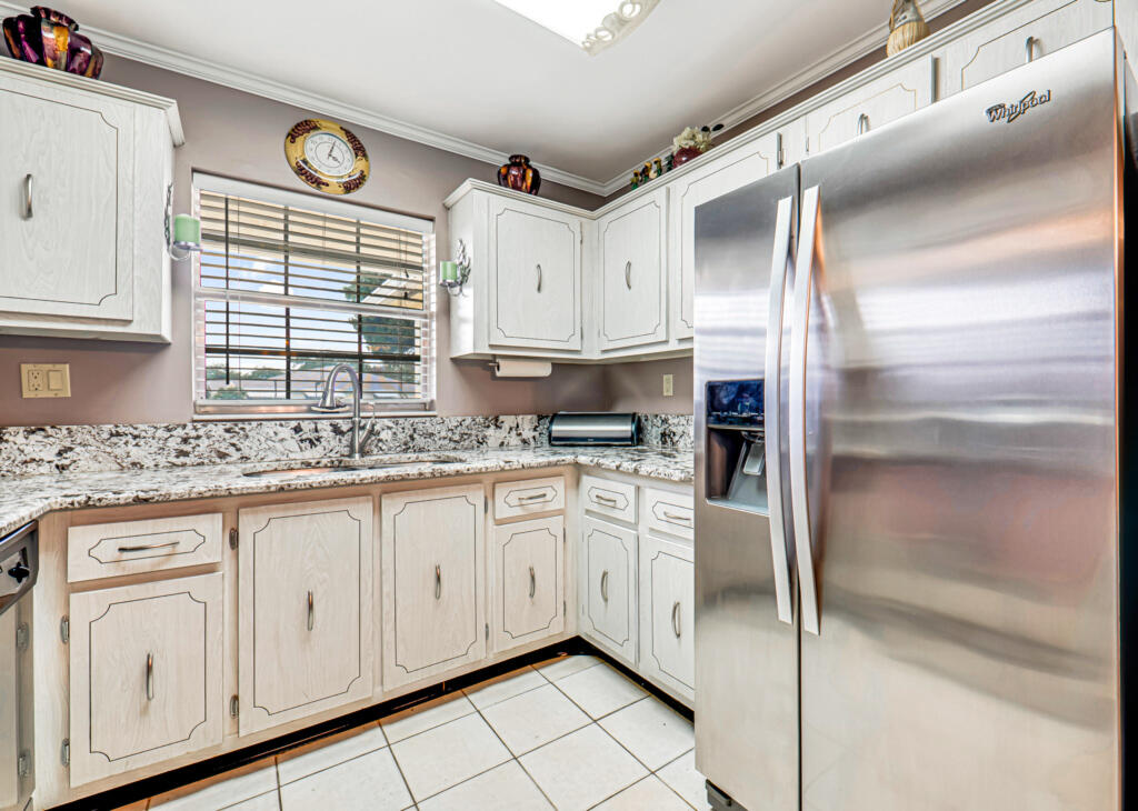 5030 Lakefront Boulevard D Property Photo 12