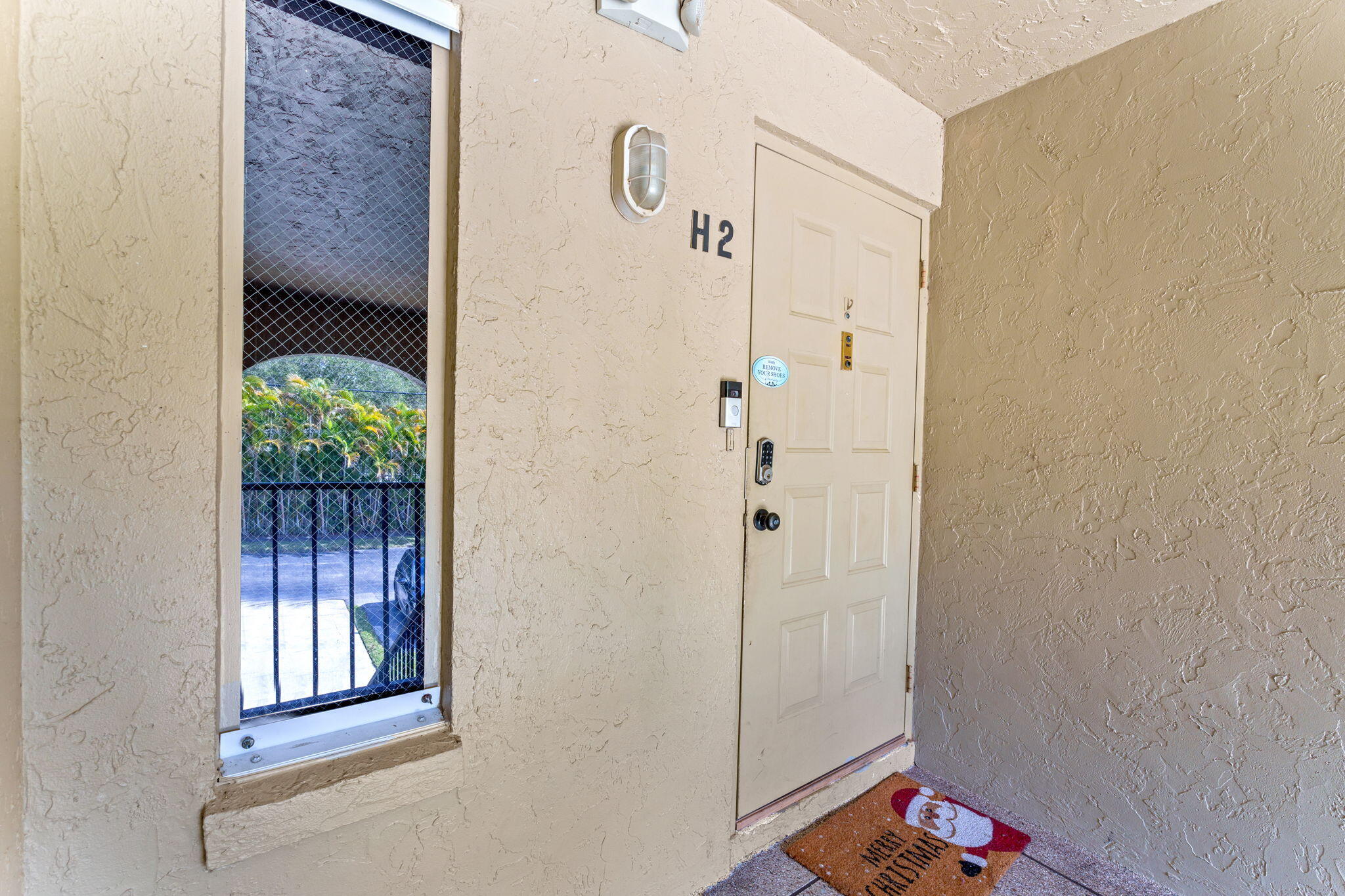 723 Sunny Pine Way H2 Property Photo 2