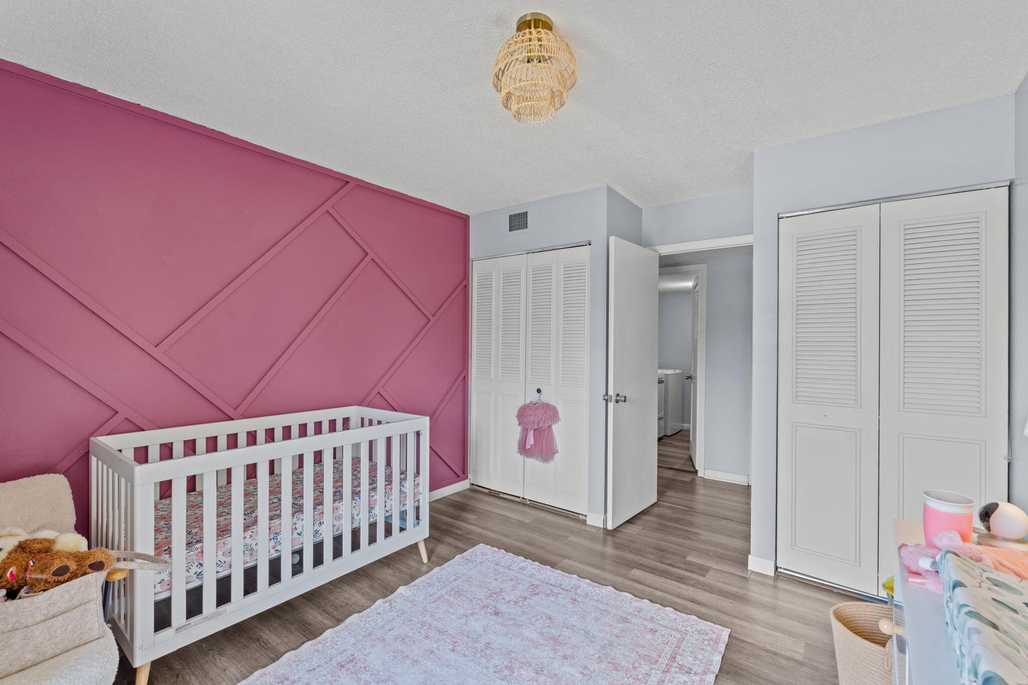 723 Sunny Pine Way H2 Property Photo 17