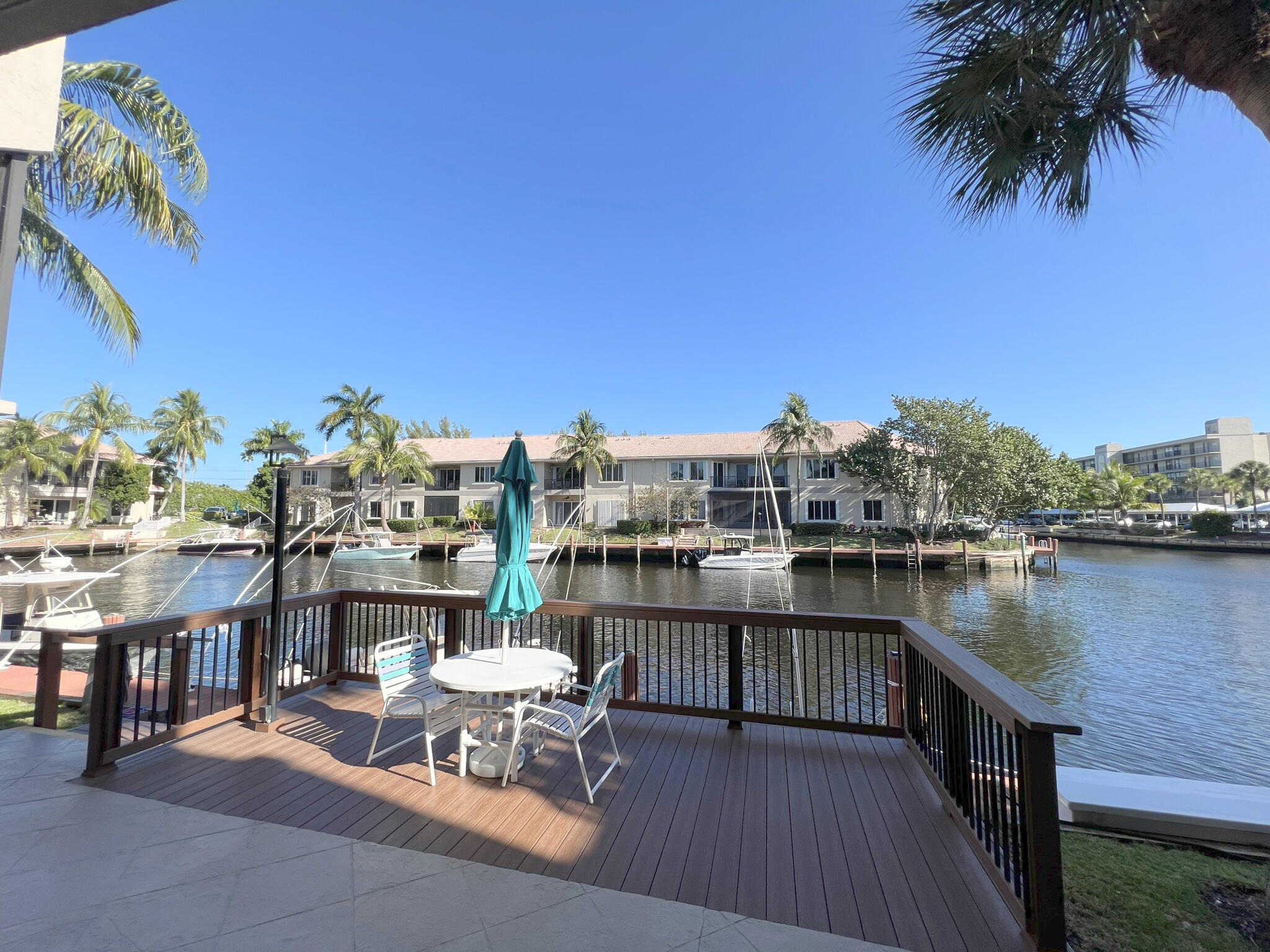 1 Royal Palm Way 3050 Property Photo 1