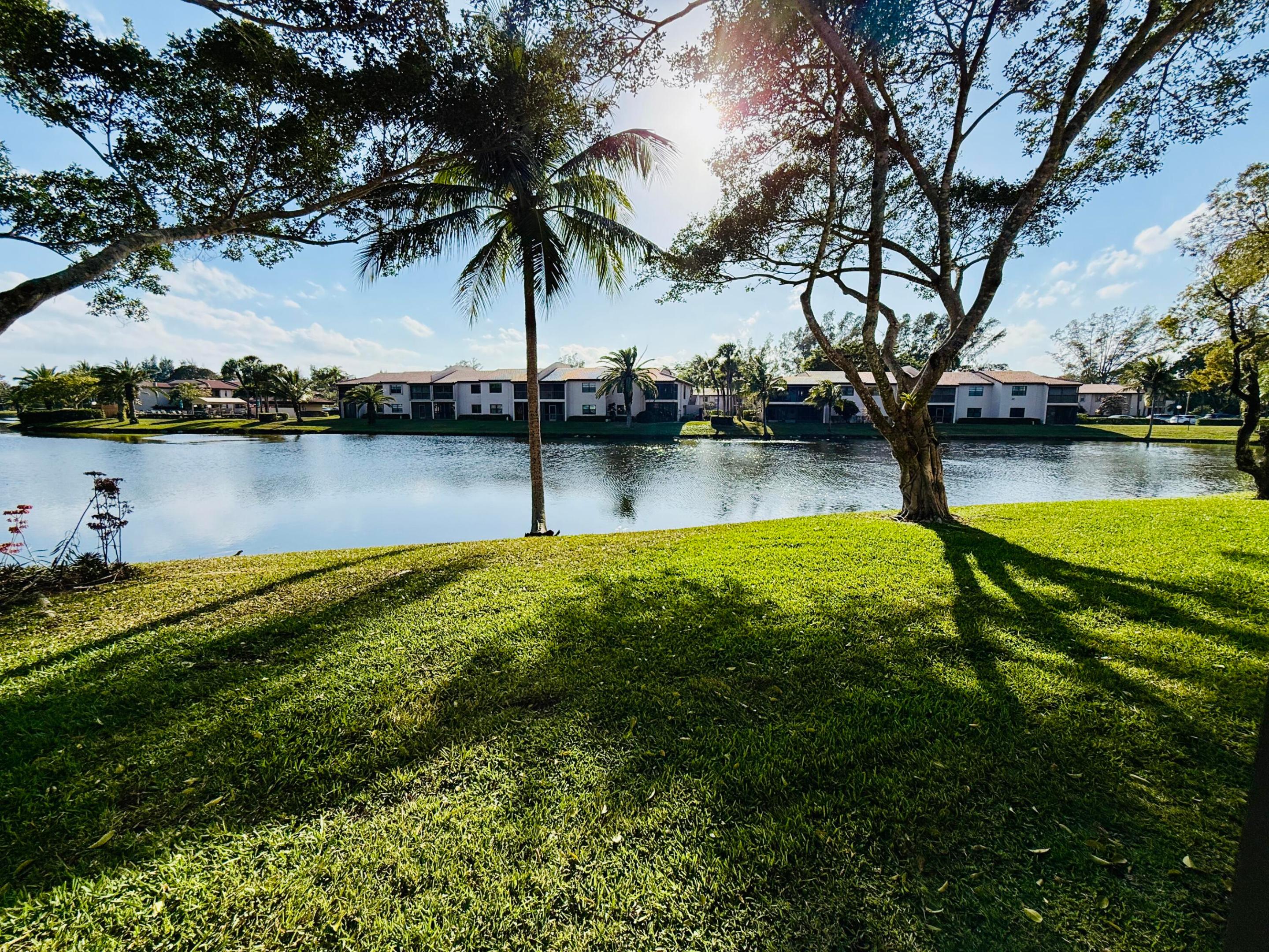 9261 Vista Del Lago E Property Photo 5