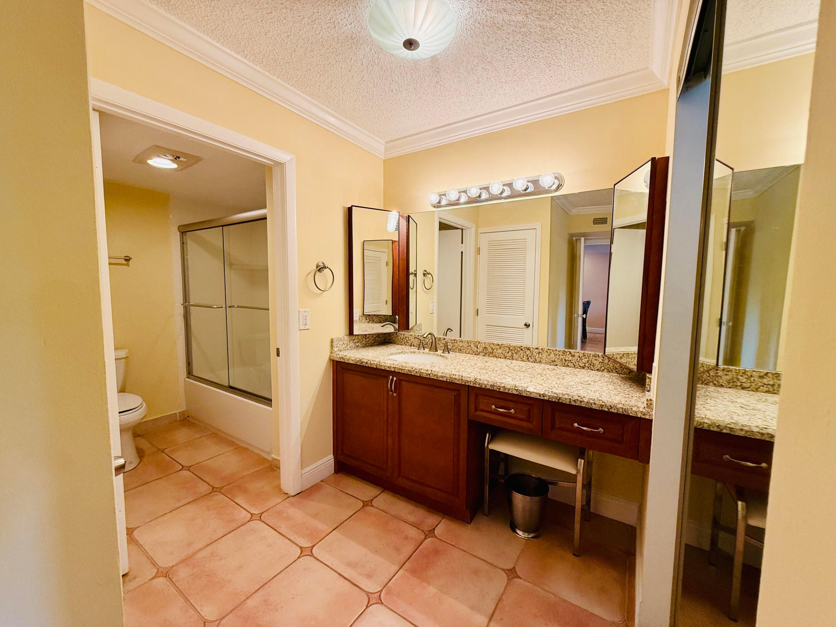 9261 Vista Del Lago E Property Photo 32