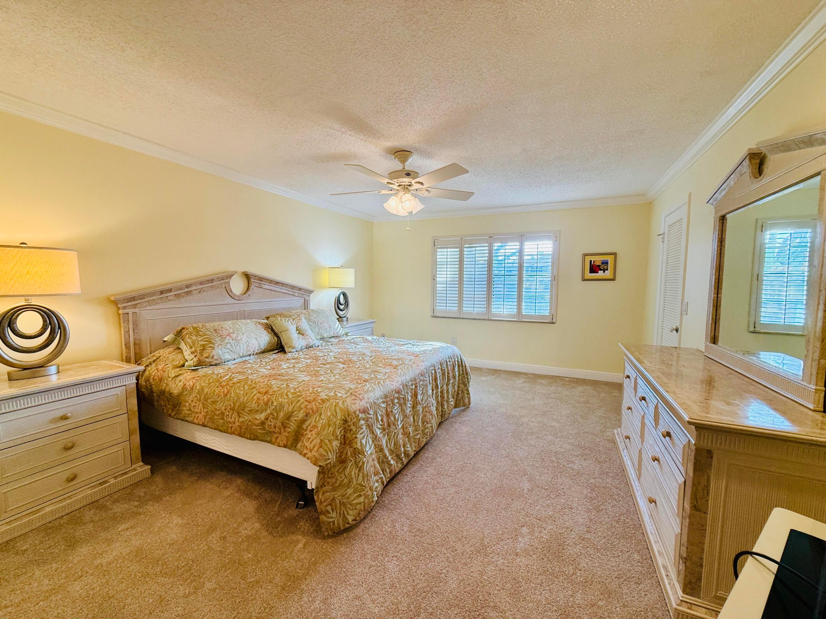 9261 Vista Del Lago E Property Photo 38