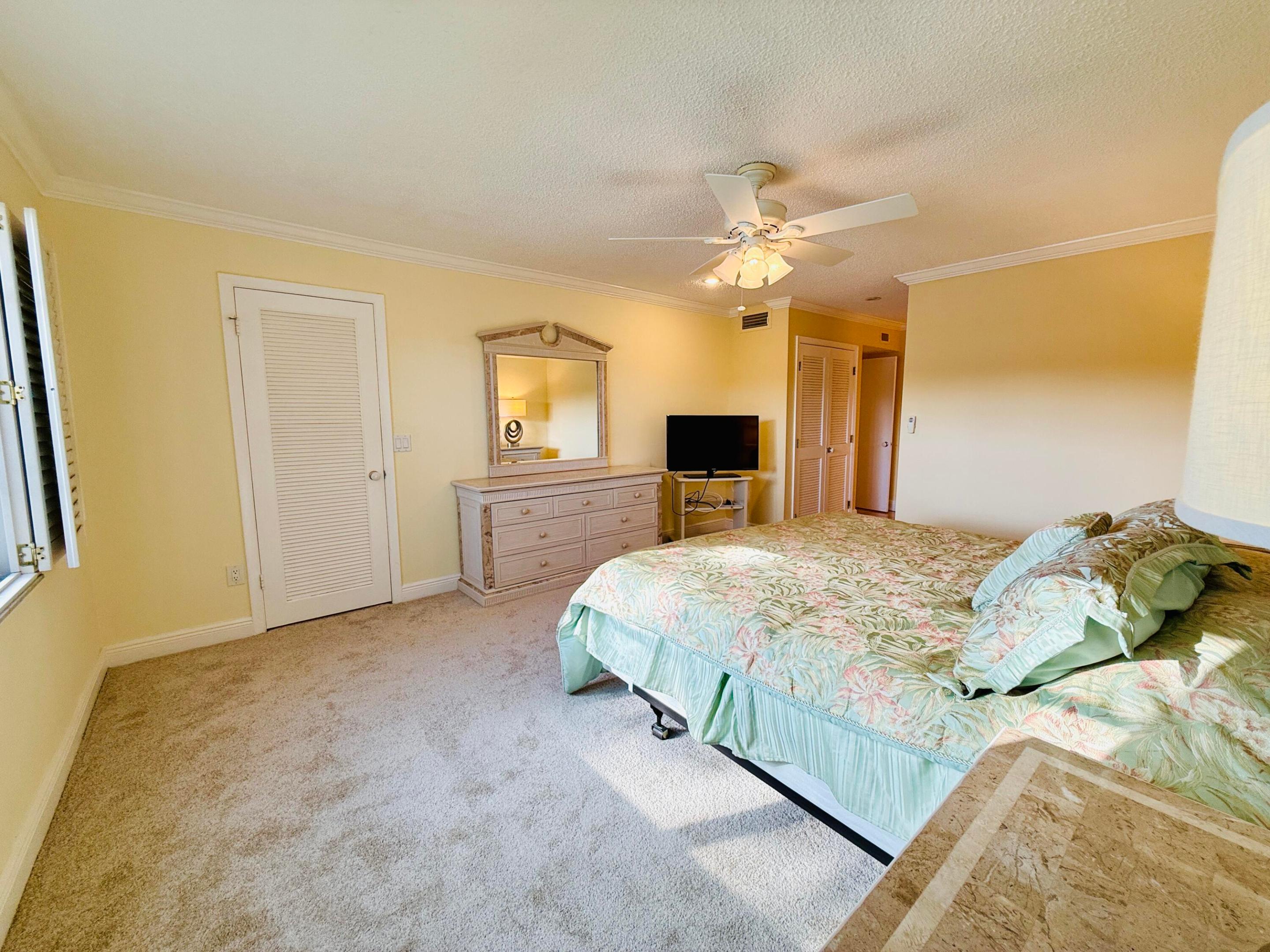 9261 Vista Del Lago E Property Photo 42
