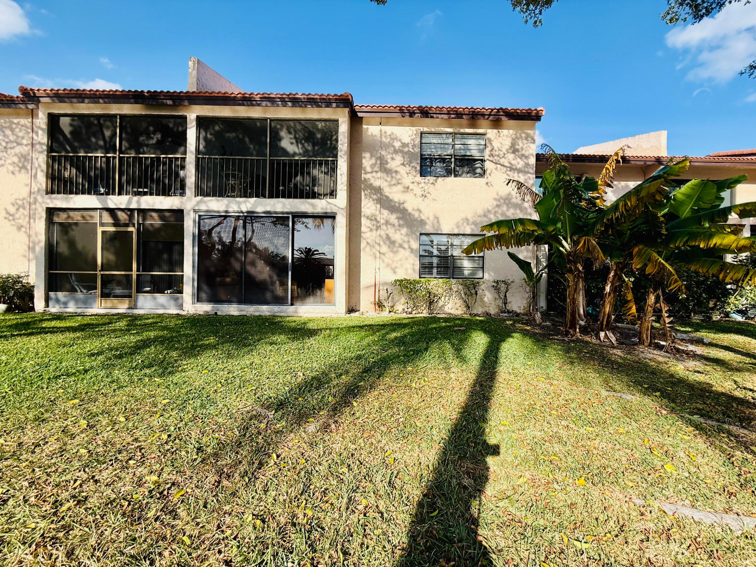 9261 Vista Del Lago E Property Photo 46