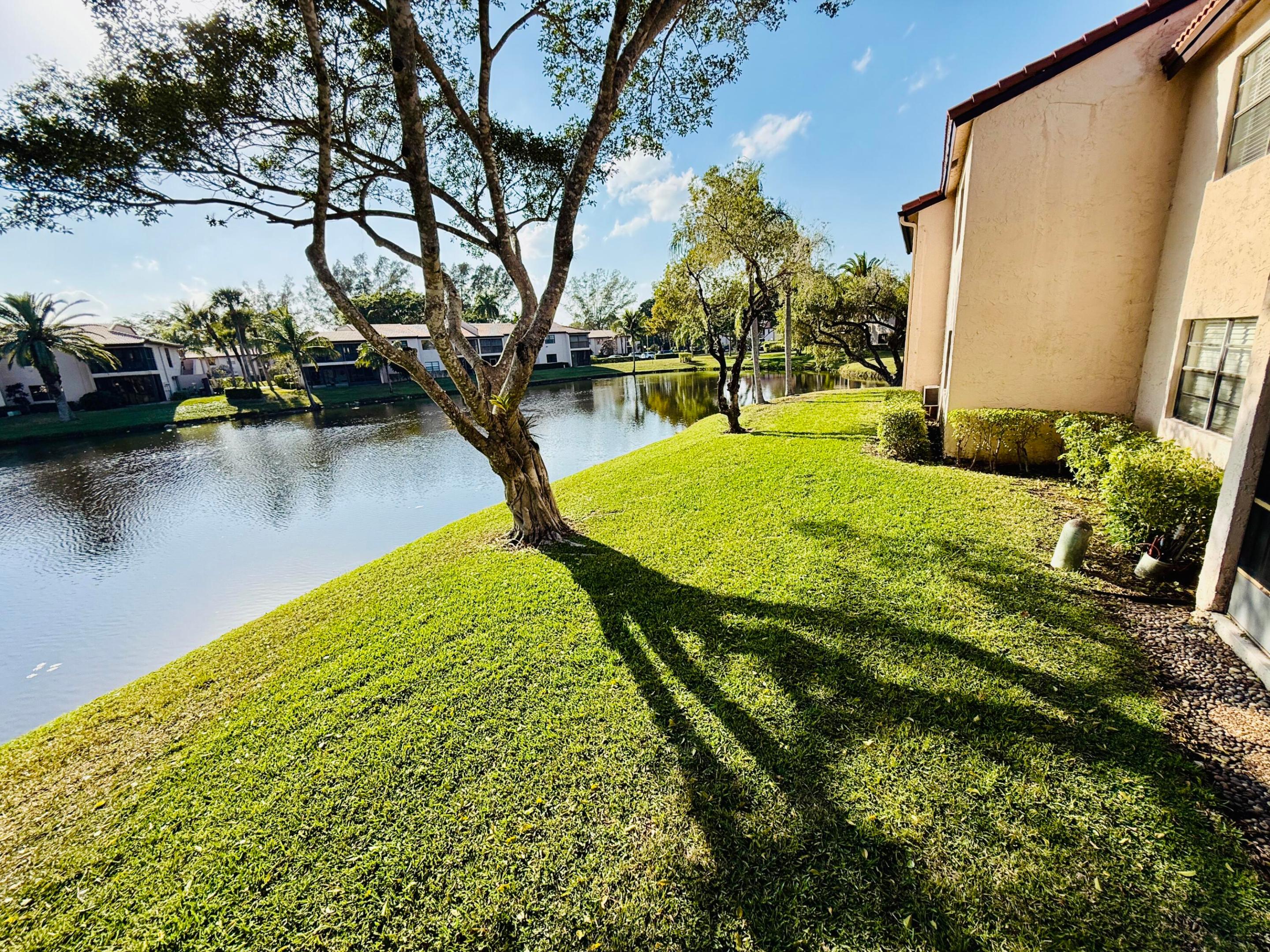 9261 Vista Del Lago E Property Photo 47