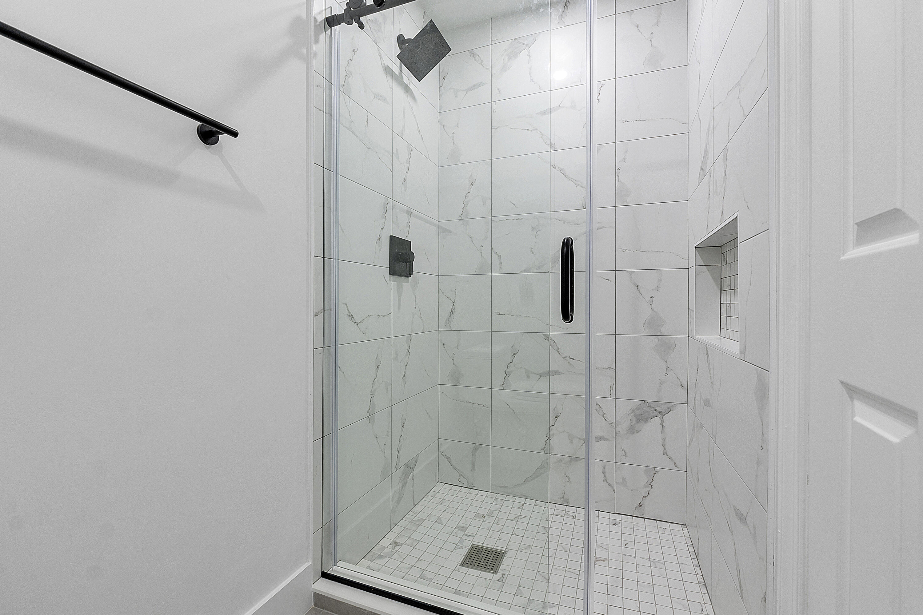 3127 Kingswood Terrace Property Photo 16