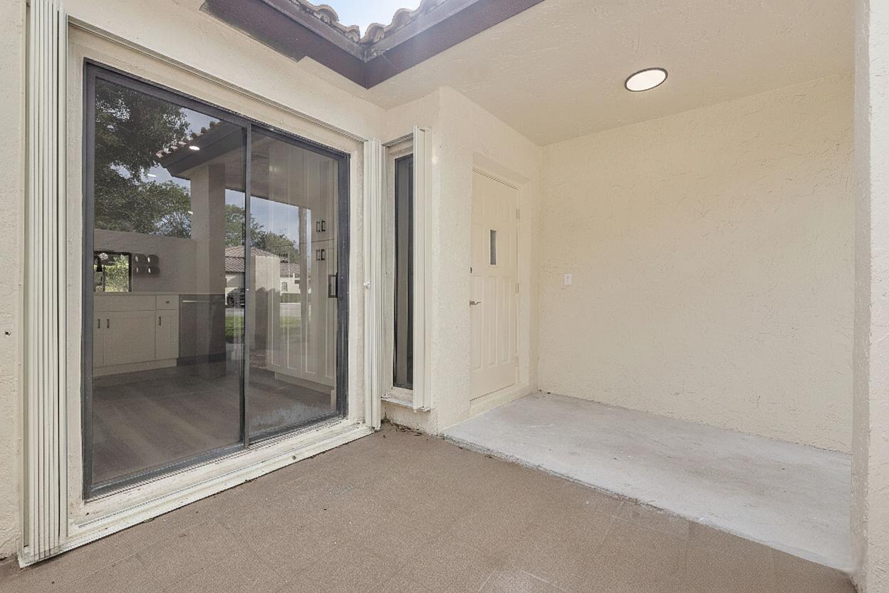3127 Kingswood Terrace Property Photo 18