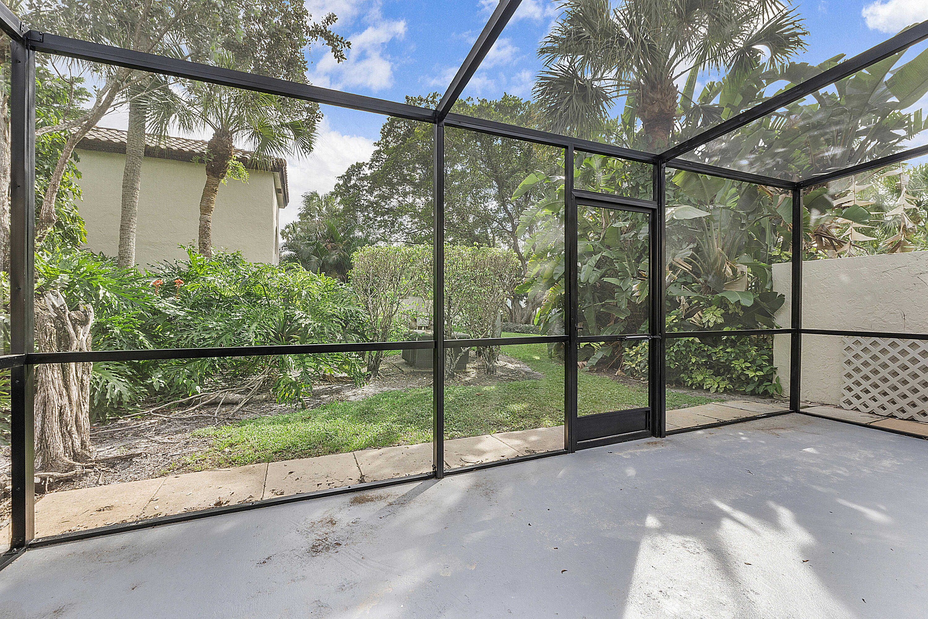 3127 Kingswood Terrace Property Photo 19
