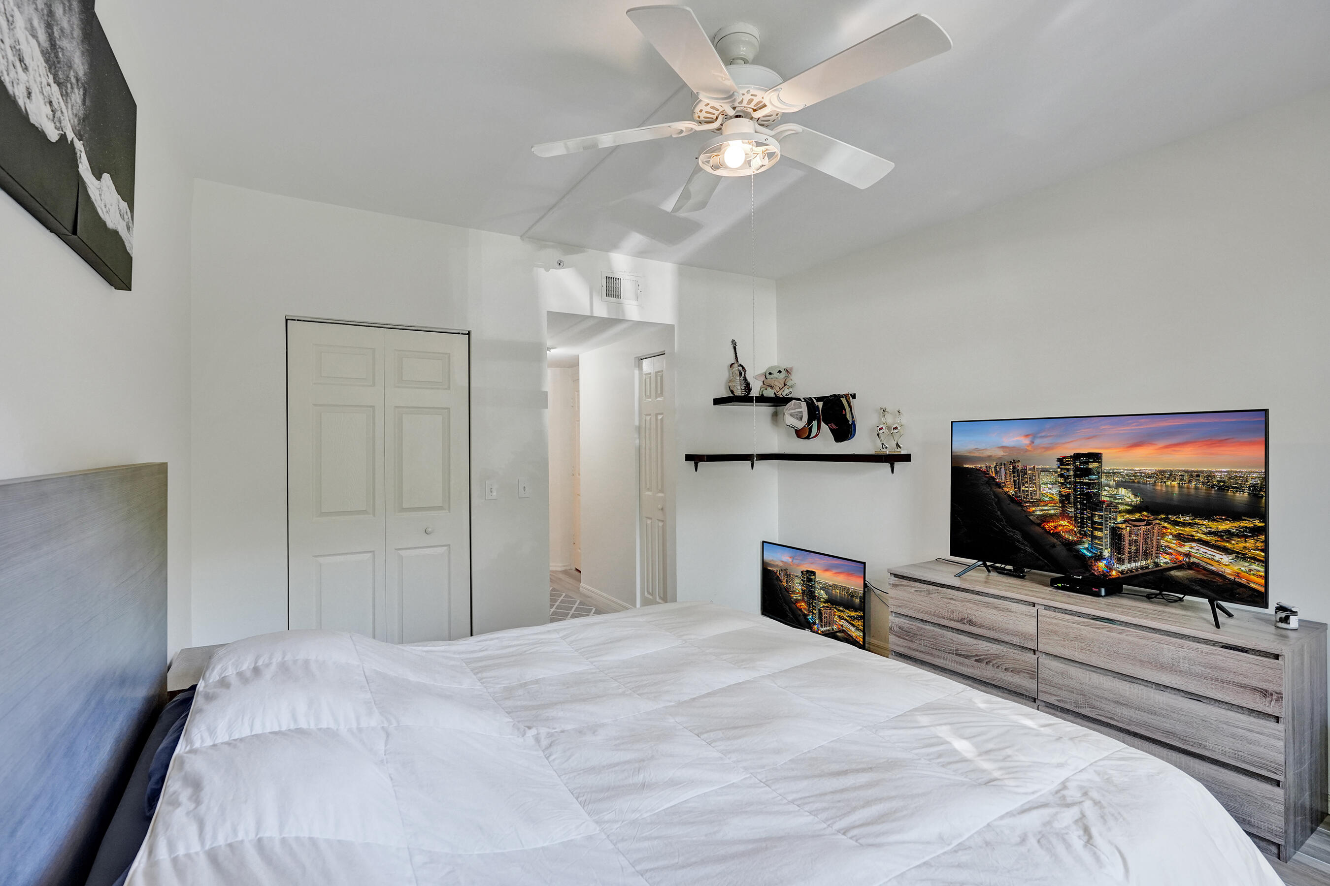 2113 Tuscany Way Property Photo 30