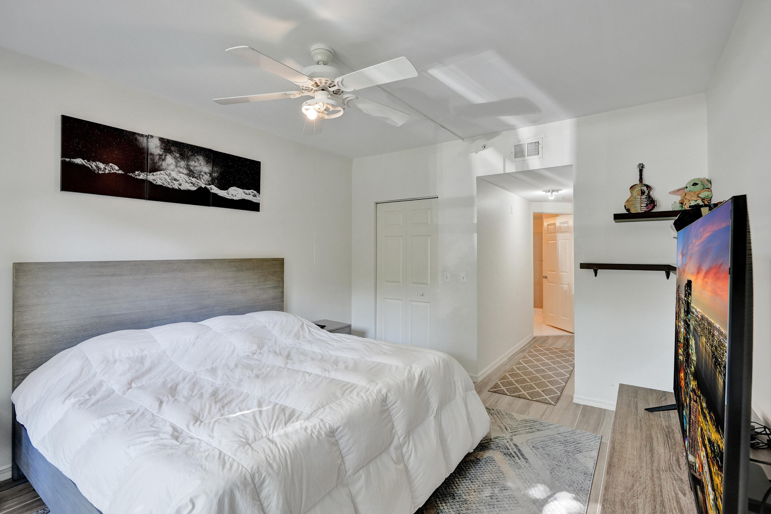 2113 Tuscany Way Property Photo 32