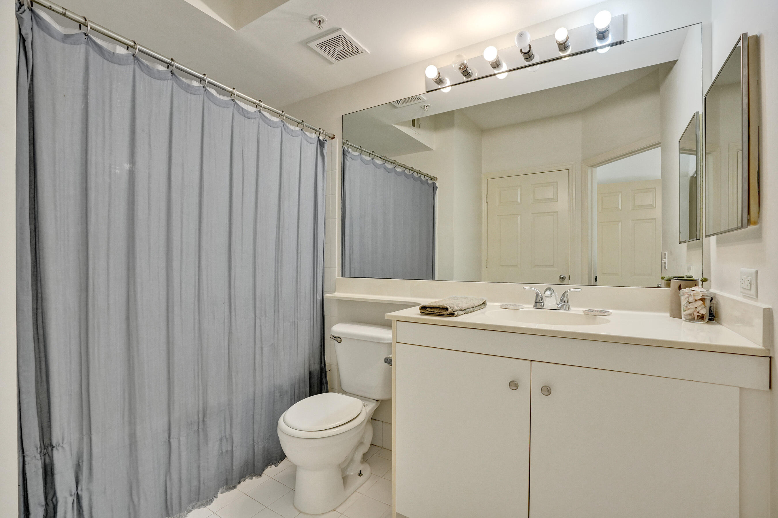 2113 Tuscany Way Property Photo 38