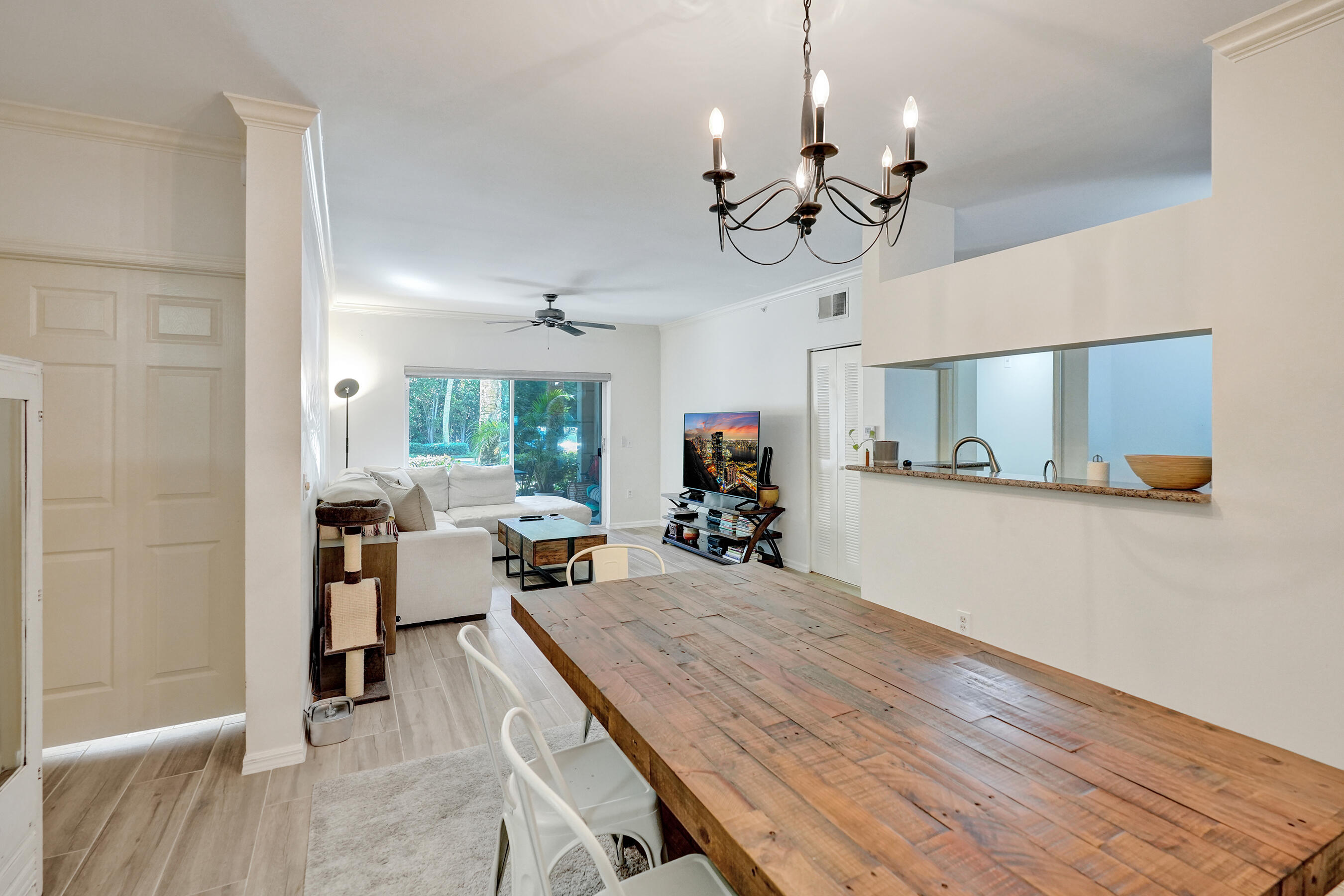 2113 Tuscany Way Property Photo 43