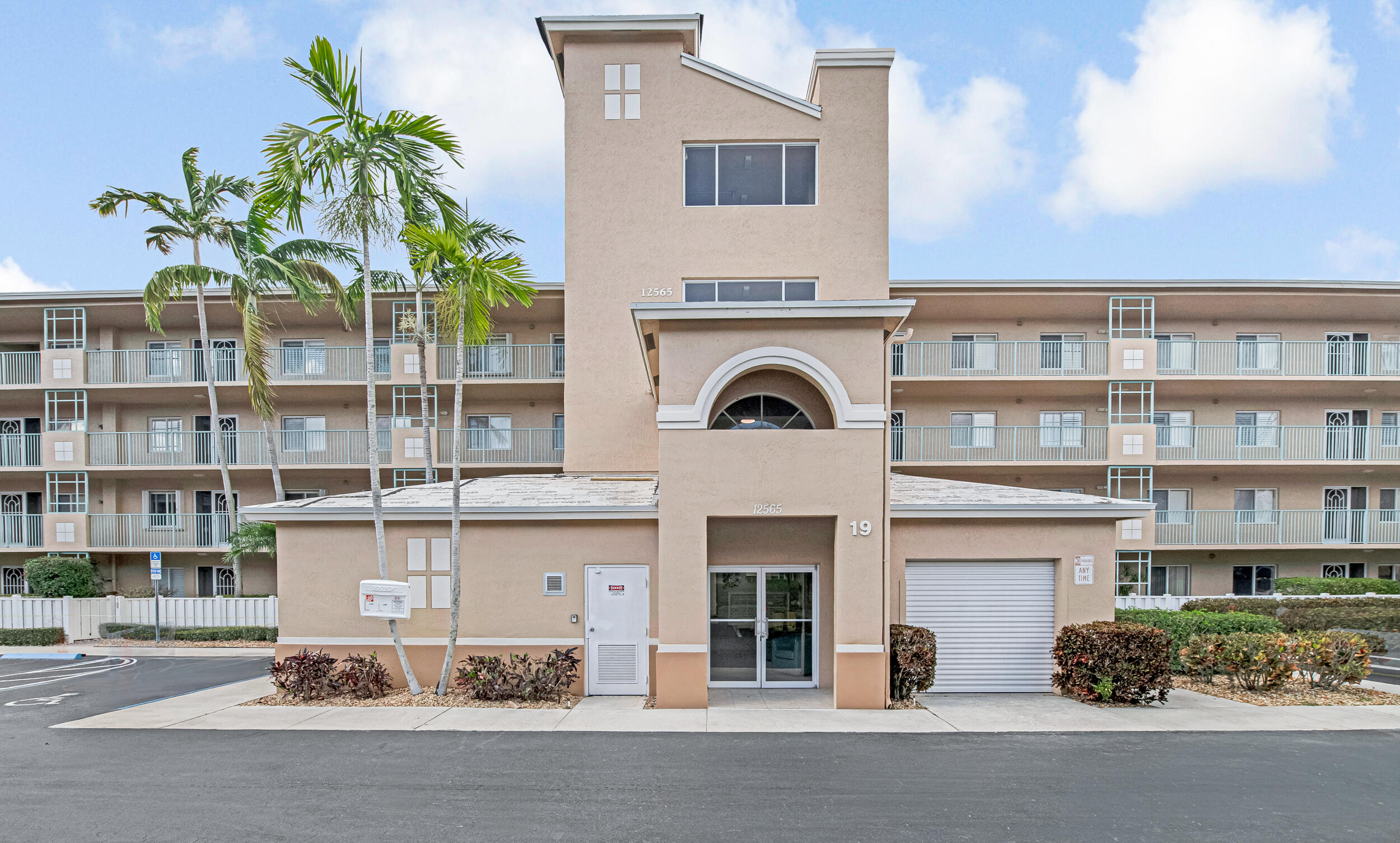 12565 Imperial Isle Drive 208 Property Photo 1