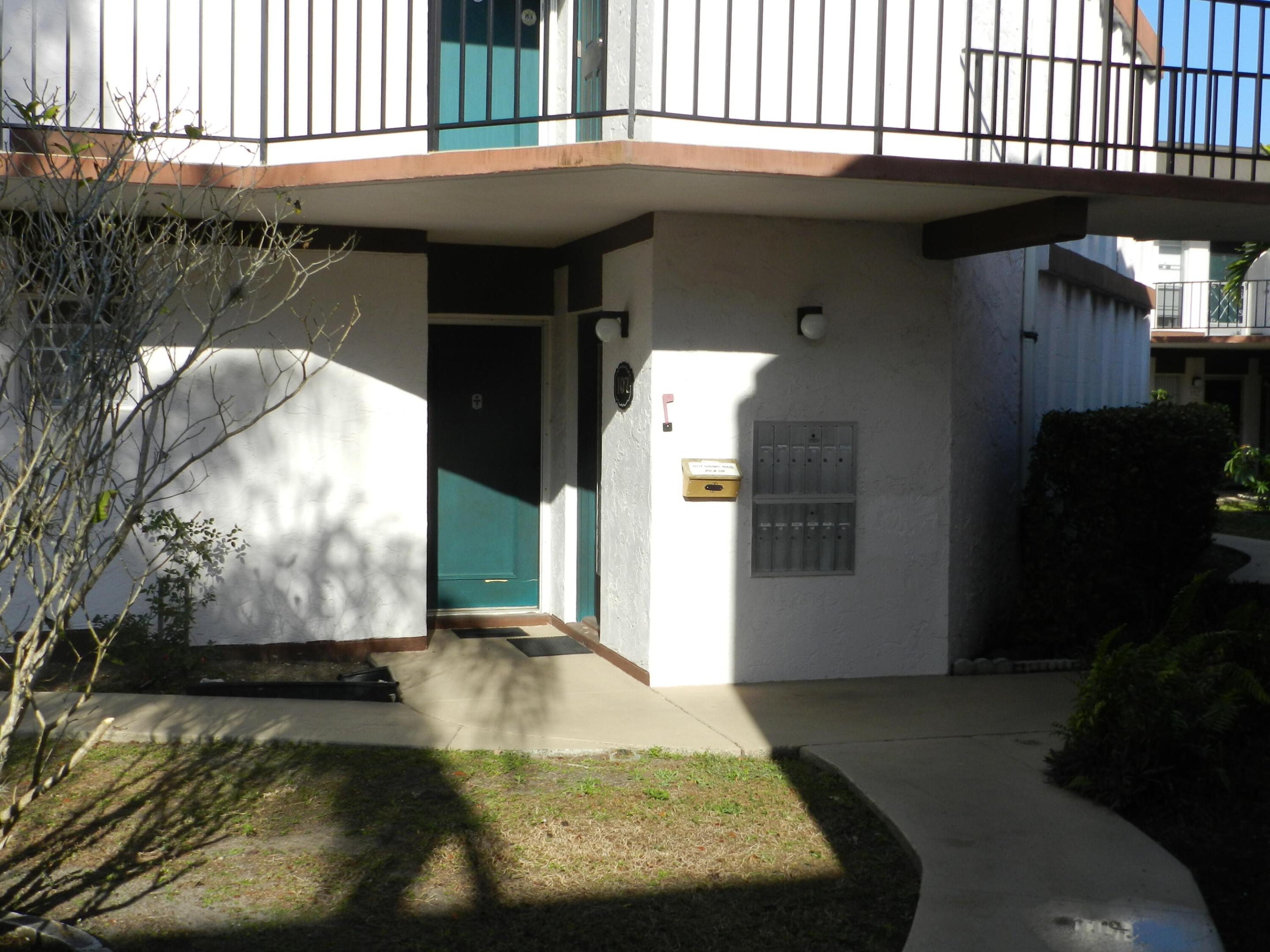 4 Greenway Village N 107 Property Photo 3
