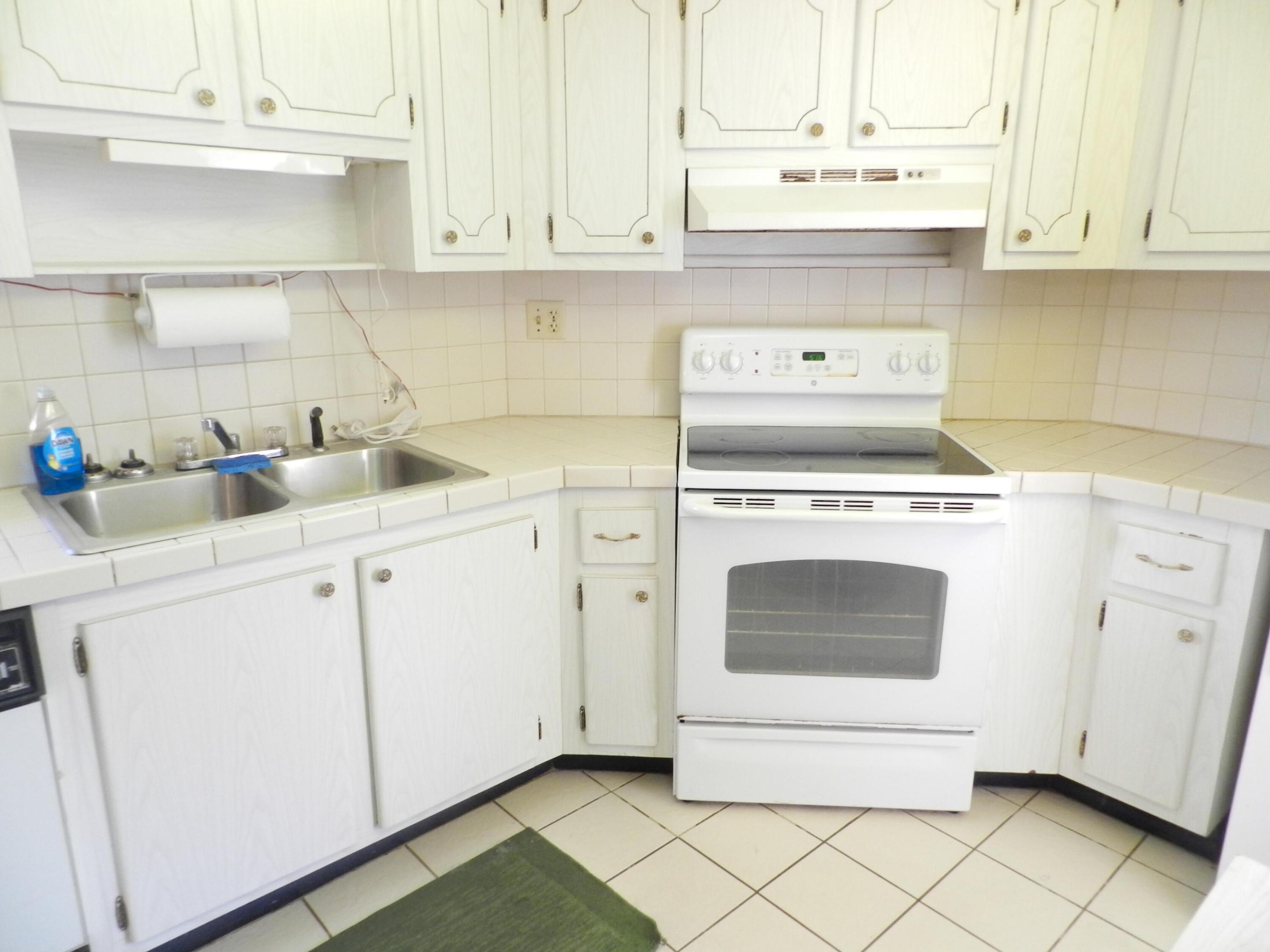 4 Greenway Village N 107 Property Photo 4