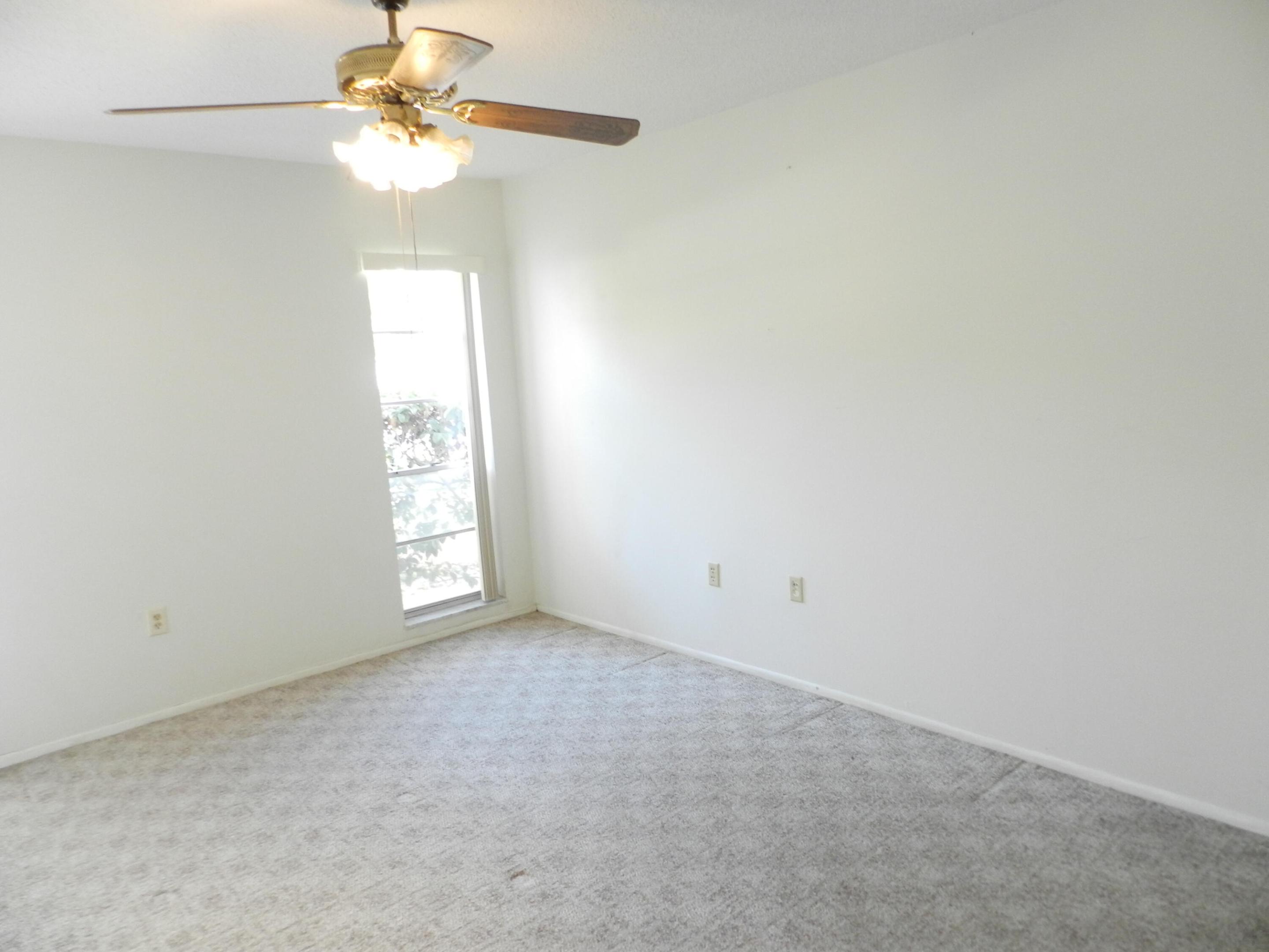 4 Greenway Village N 107 Property Photo 13