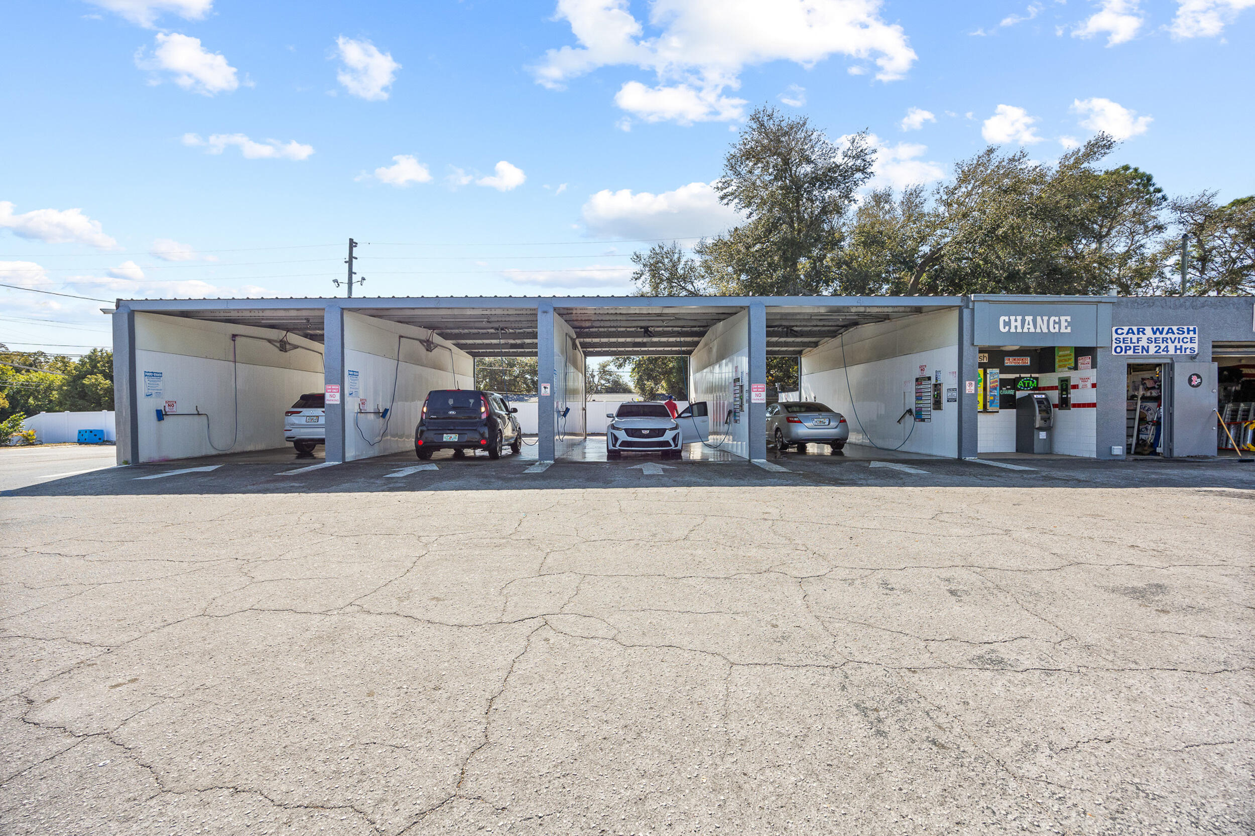 11500 Walsingham Road Property Photo 4