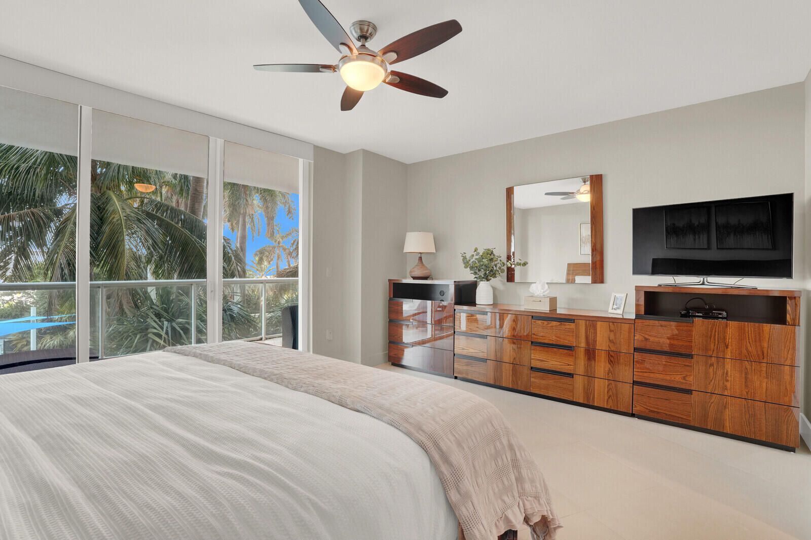1 N Ocean Boulevard 508 Property Photo 18