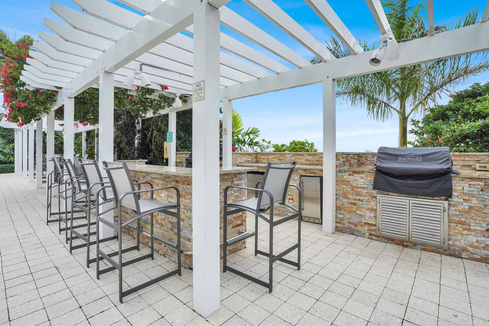 1 N Ocean Boulevard 508 Property Photo 40