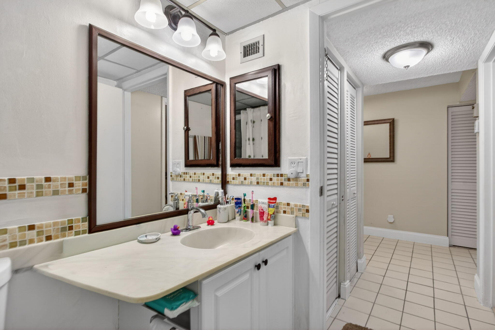 5900 Nw 44th Street 115 Property Photo 24