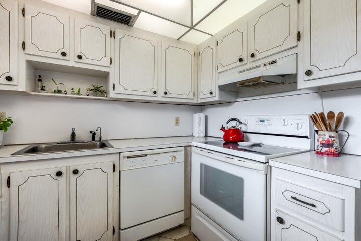 657 Brittany N Property Photo 11