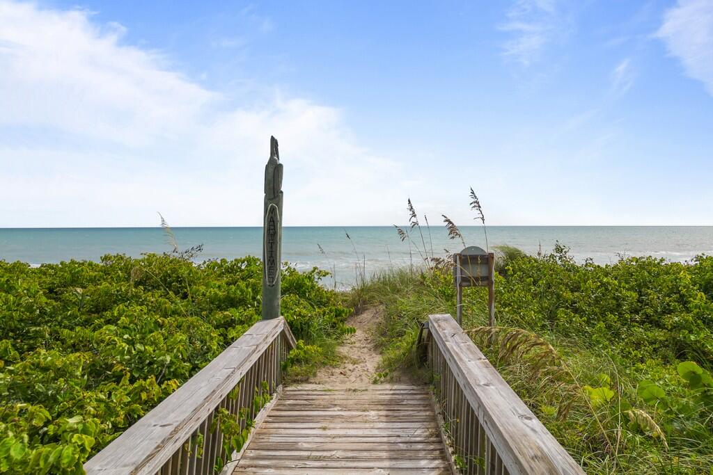 2051 Ne Ocean Boulevard C13 Property Photo 15