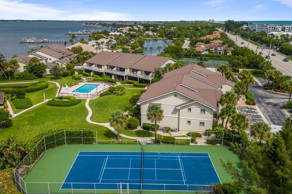 2051 Ne Ocean Boulevard C13 Property Photo 17