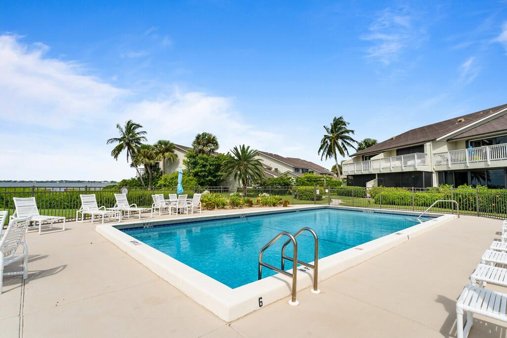 2051 Ne Ocean Boulevard C13 Property Photo 47
