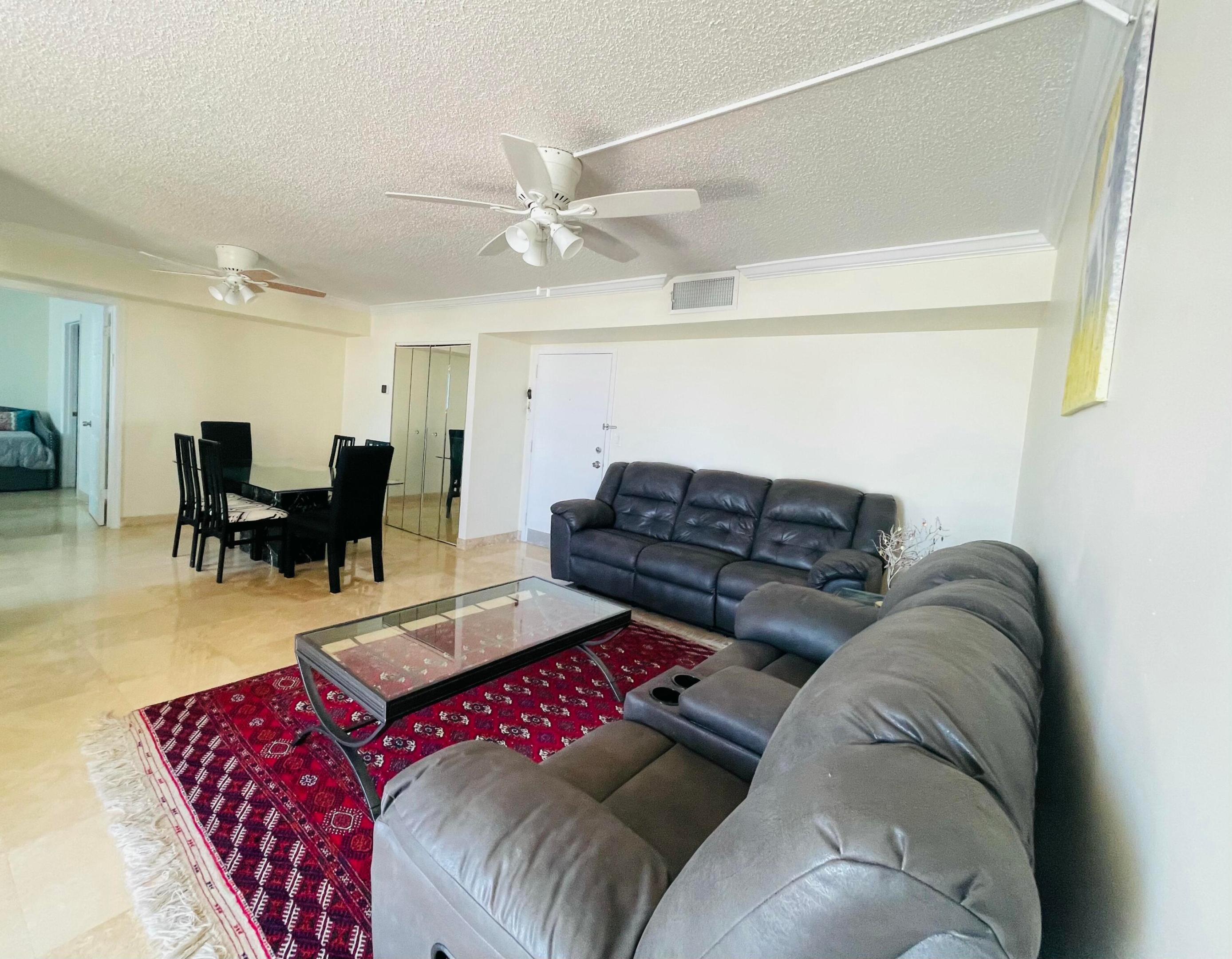 1237 Hillsboro Mile 302 Property Photo 5