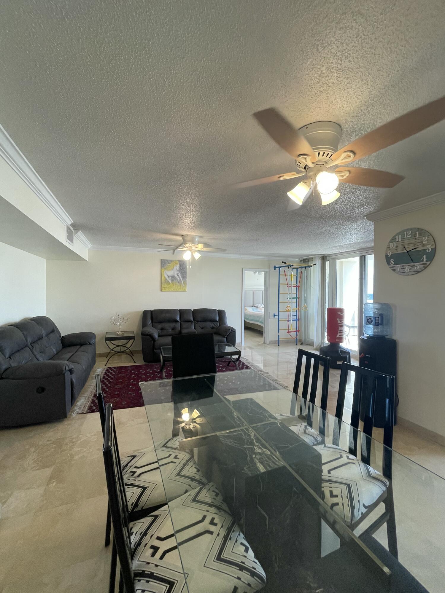 1237 Hillsboro Mile 302 Property Photo 22