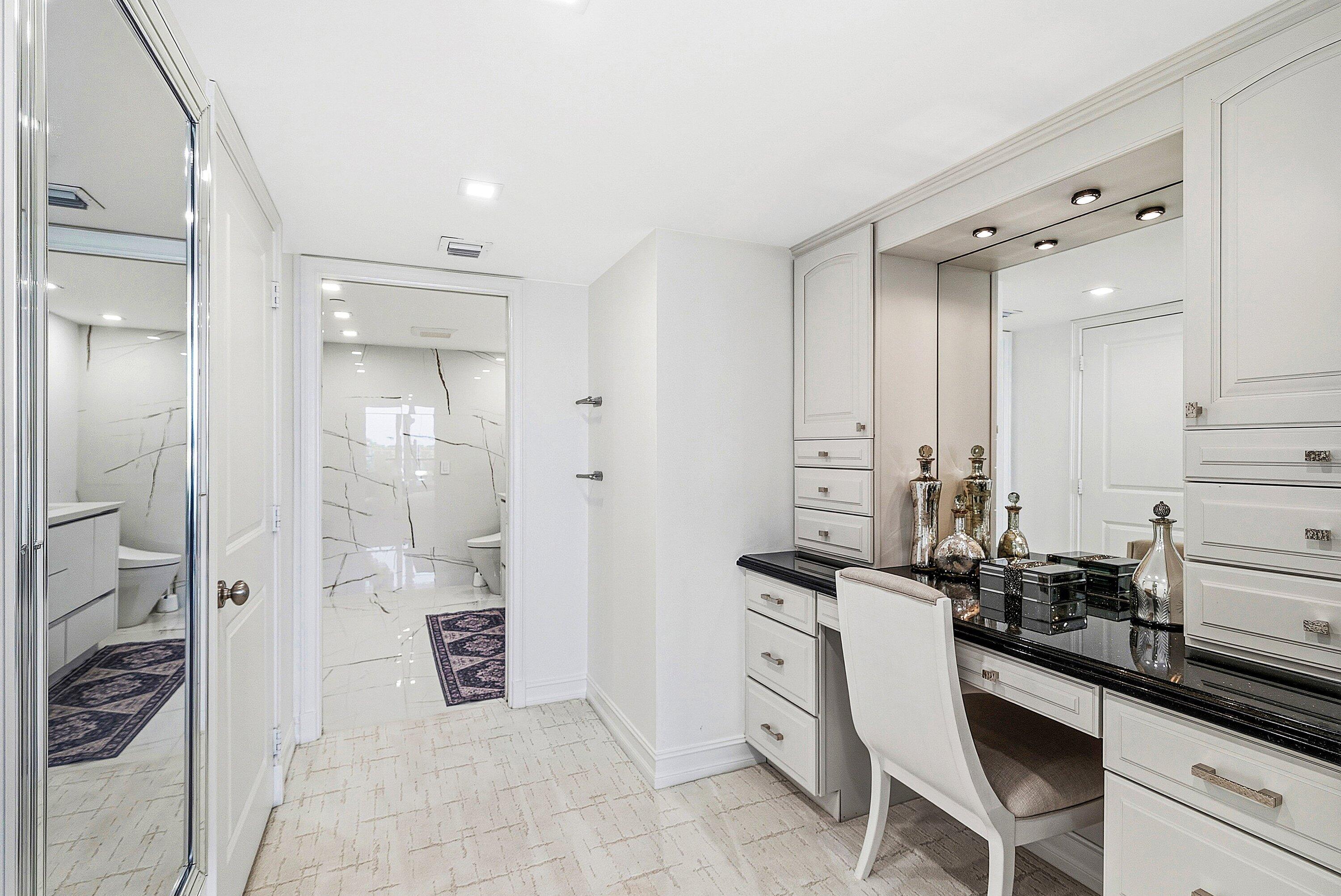 2727 S Ocean Boulevard 405 Property Photo 26