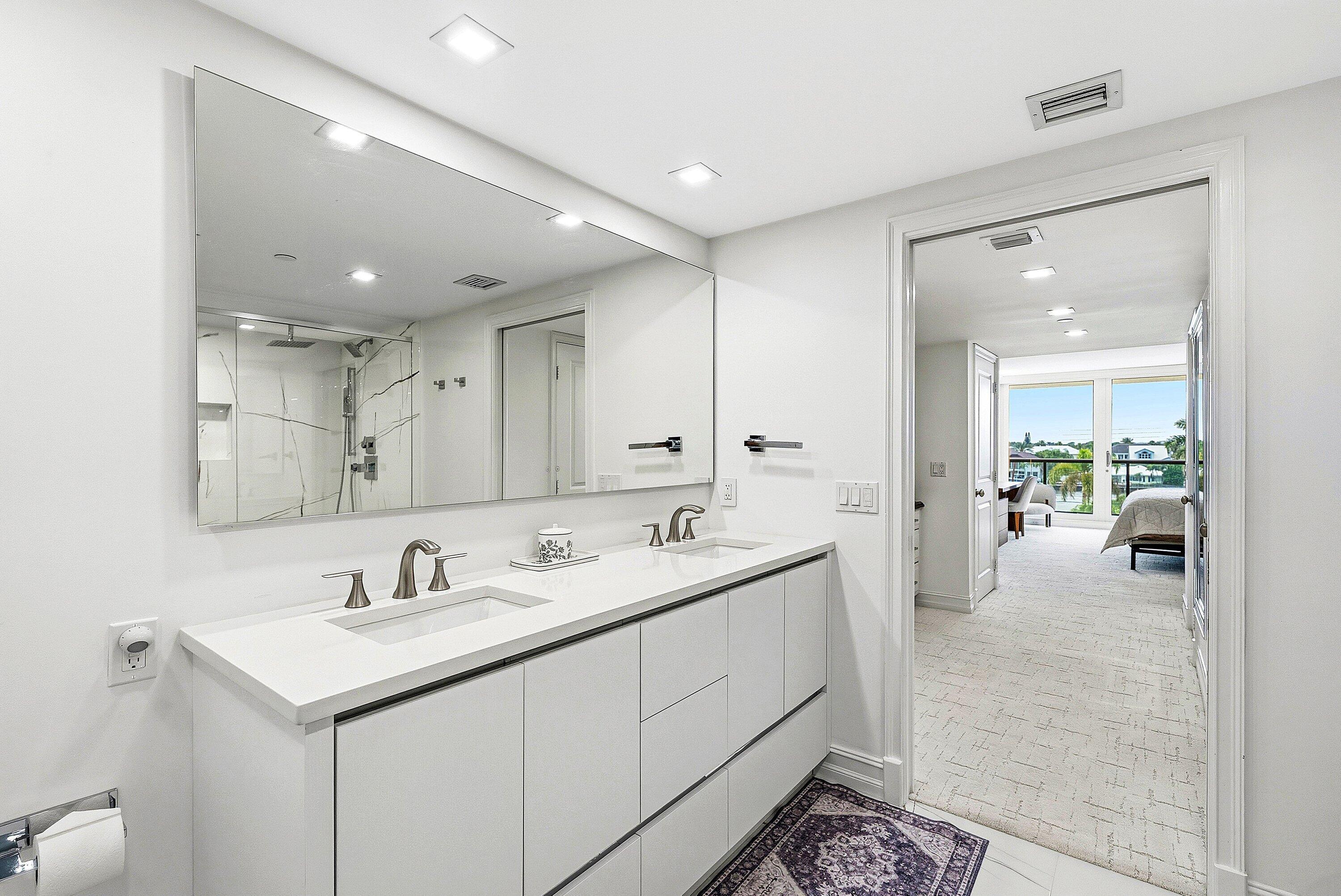 2727 S Ocean Boulevard 405 Property Photo 32