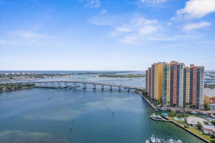 2650 Lake Shore Drive 1004 Property Photo 3