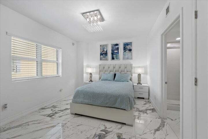 2650 Lake Shore Drive 1004 Property Photo 10