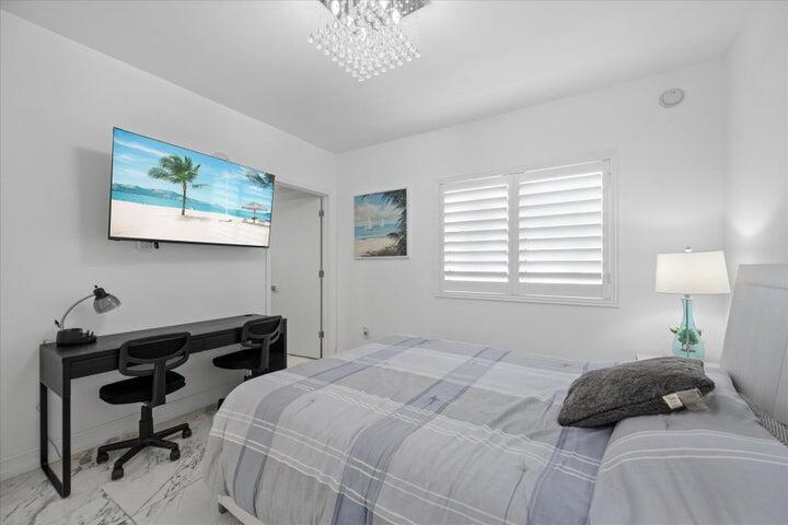 2650 Lake Shore Drive 1004 Property Photo 15